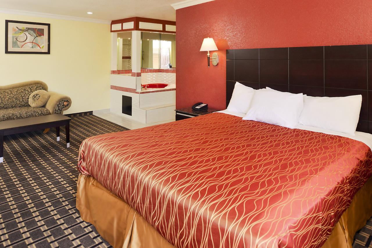 Americas Best Value Inn-Риальто Экстерьер фото