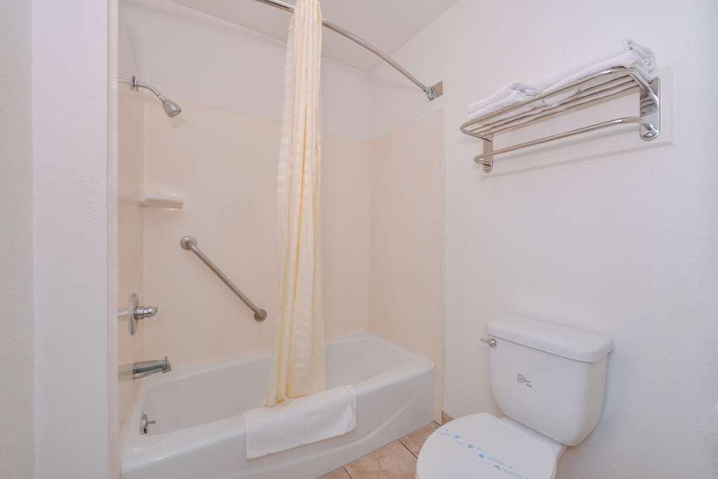 Americas Best Value Inn-Риальто Номер фото